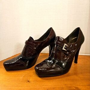 Women's Stuart Weitzman Patent Leather Shoes